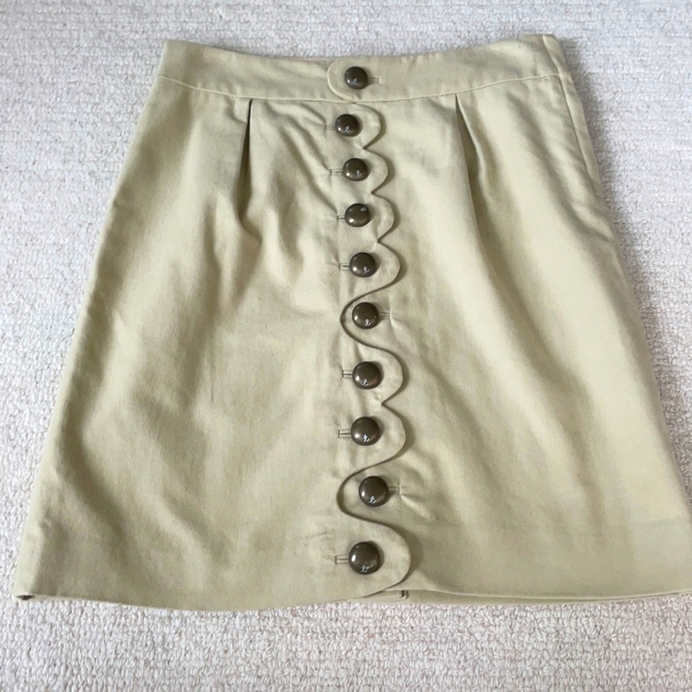 Anthropologie. Beautiful skirt. Size 2. Smoke Free Home.